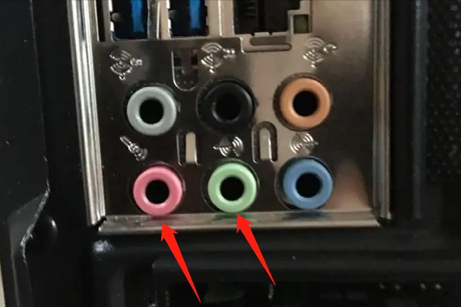 电脑耳机插在哪个孔上（机箱后面耳机孔3个怎么插）