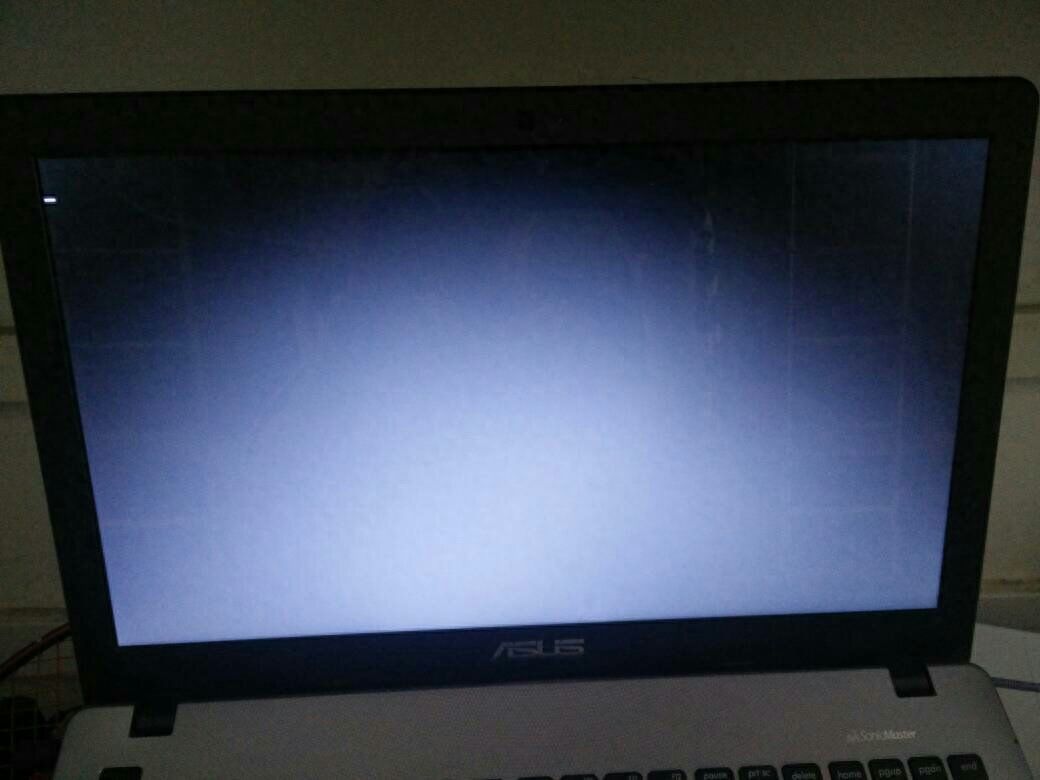 笔记本开机黑屏不显示如何东西怎么办（电脑屏幕不亮主机还在运行怎么恢复正常）
