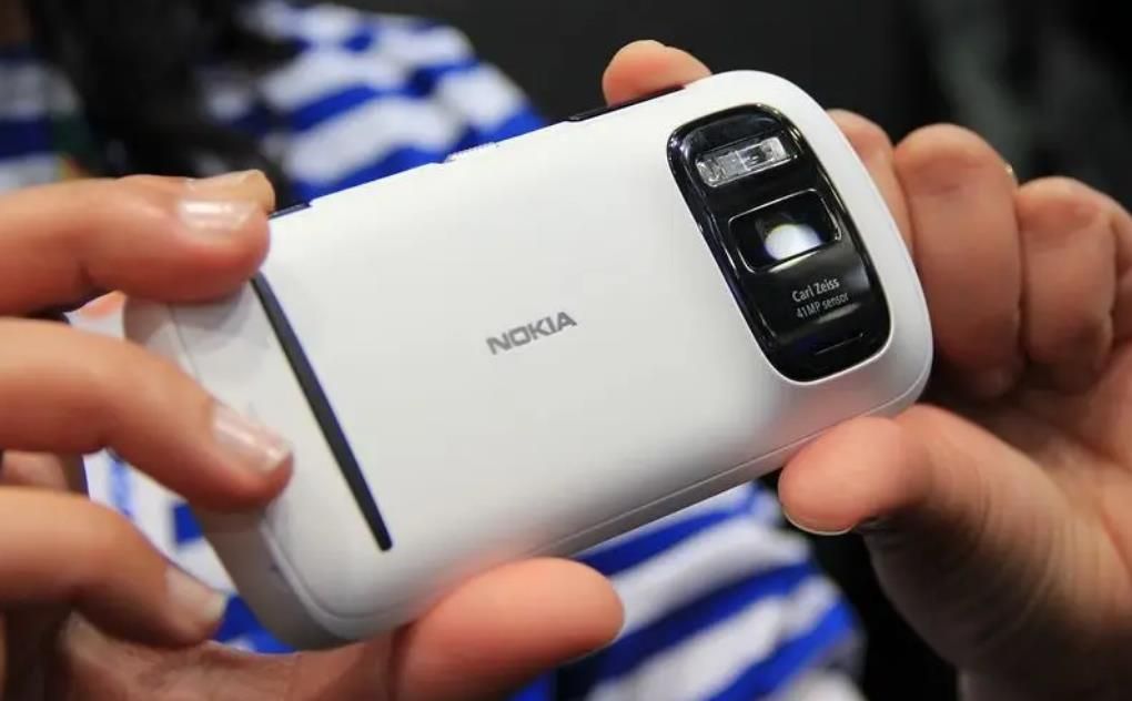诺基亚4100万像素手机值得购买吗（拍摄专业级照片的手机推荐）