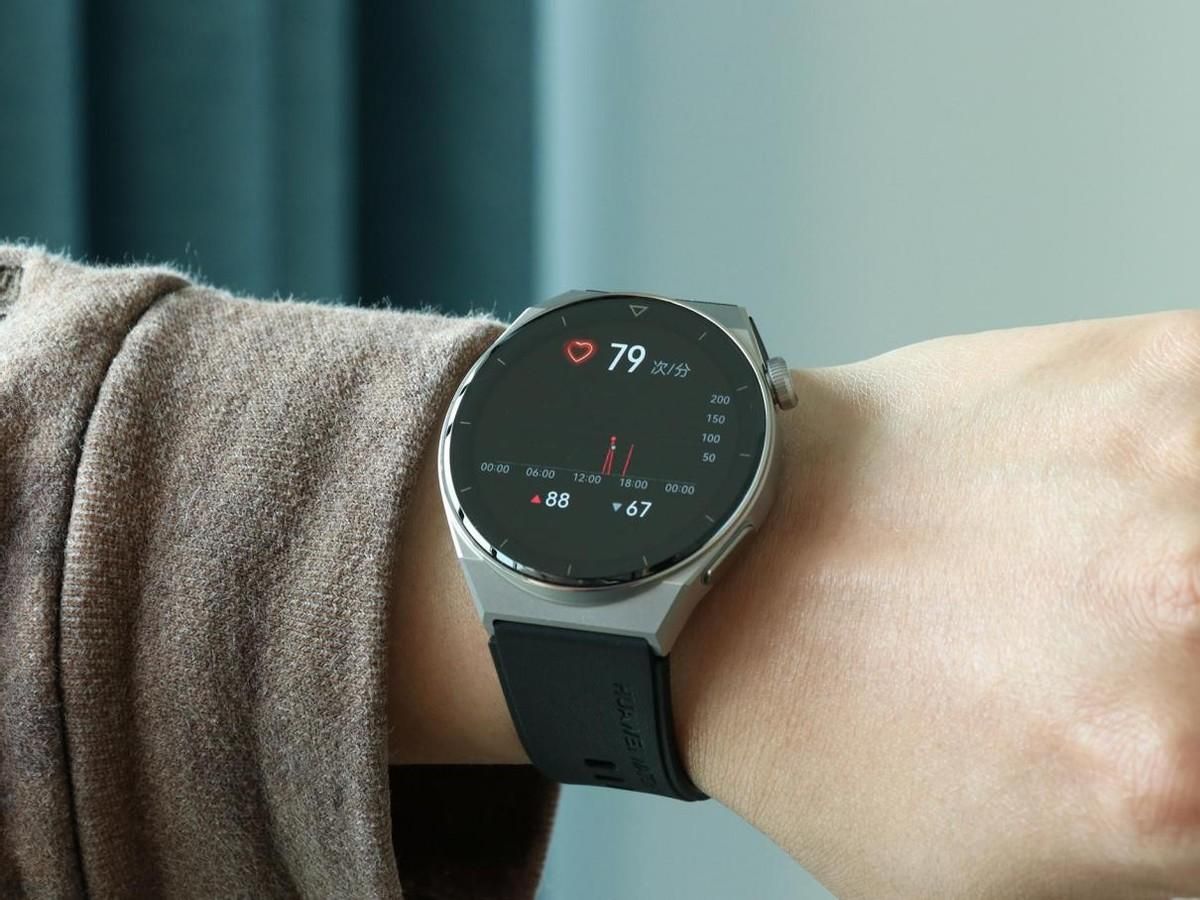 华为手表新款watch3pro功能介绍（男士智能手表哪款好）