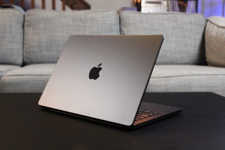 苹果Macbook Pro13英寸配置及多少钱（苹果笔记本值得买吗）