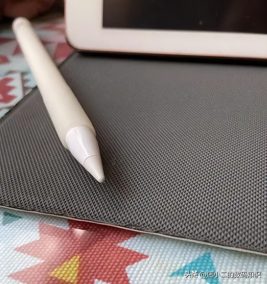 平板电脑触控笔怎么用（双头触屏笔的使用方法）