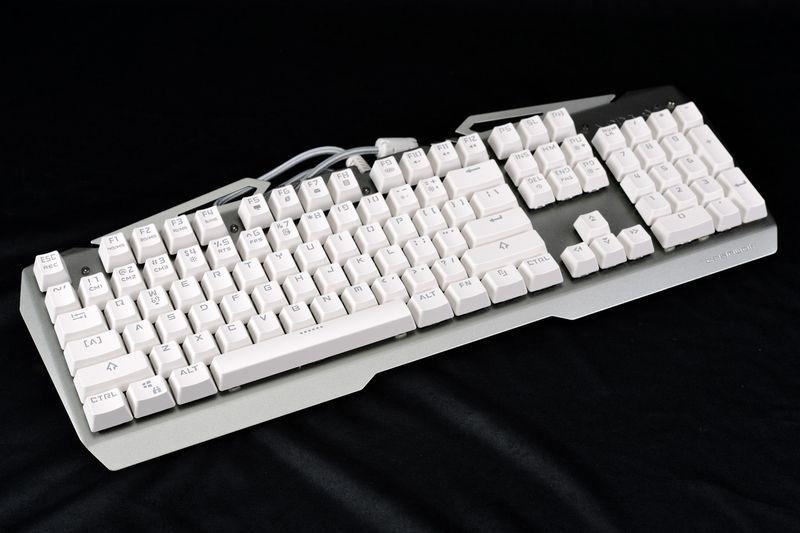 机械键盘跟非机械键盘区别及键盘轴体的区别（机械键盘和普通键盘有什么区别）